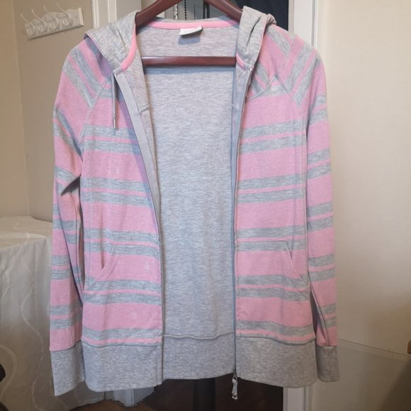 3/$20 Colours of the World pink and grey hoodie - Picture 1 of 8